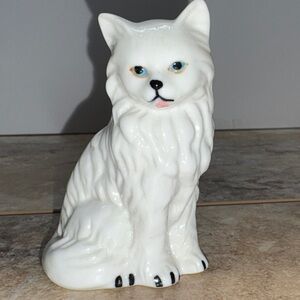 Vintage Ceramic White Persian Himalayan Cat Blue Eyes Figurine